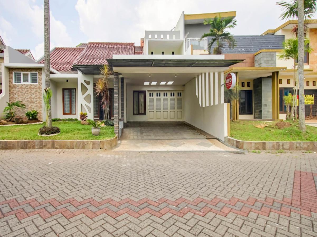Hotel Vaccinated Staff - Oyo 90006 Griya Dieng Family 2*