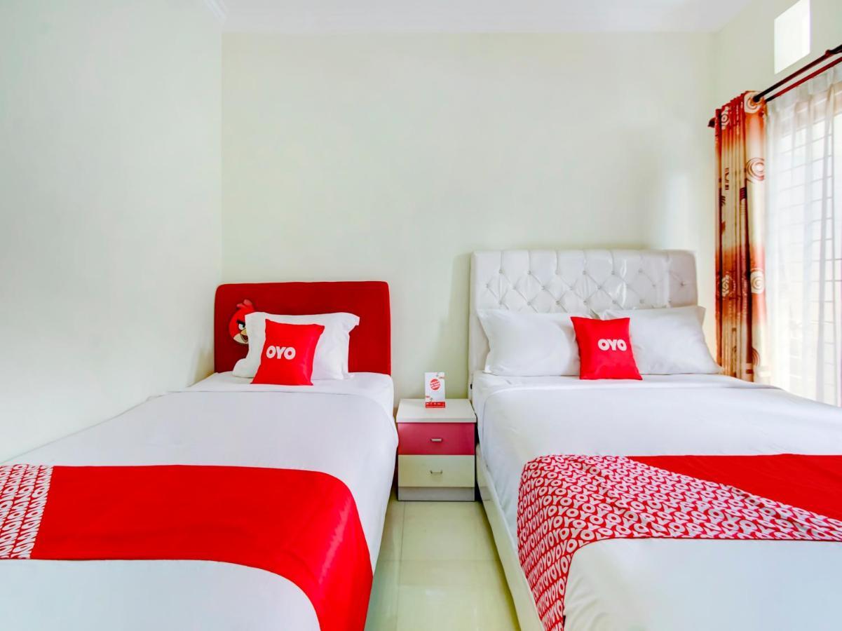 Vaccinated Staff - Oyo 90006 Griya Dieng Family Hotel 2*